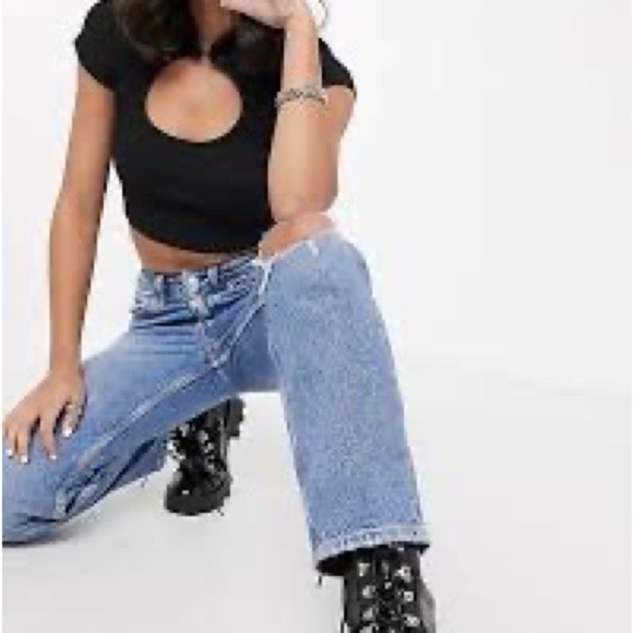 We The Free People Fast Times High Rise Distressed Button Fly Mom Jean - Picture 1 of 9